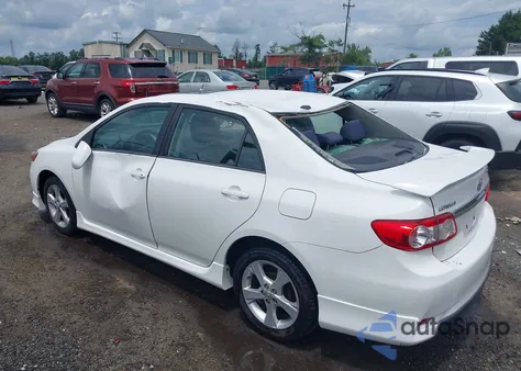 2012 Toyota Corolla S z USA, uszkodzony, nr VIN 2T1BU4EE3CC909689